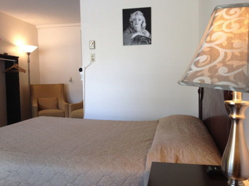 Motel Champlain Brossard Exteriör bild