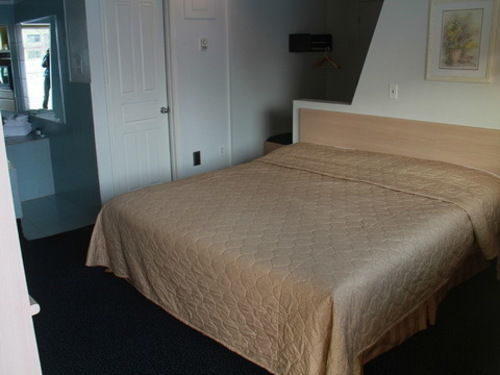 Motel Champlain Brossard Exteriör bild